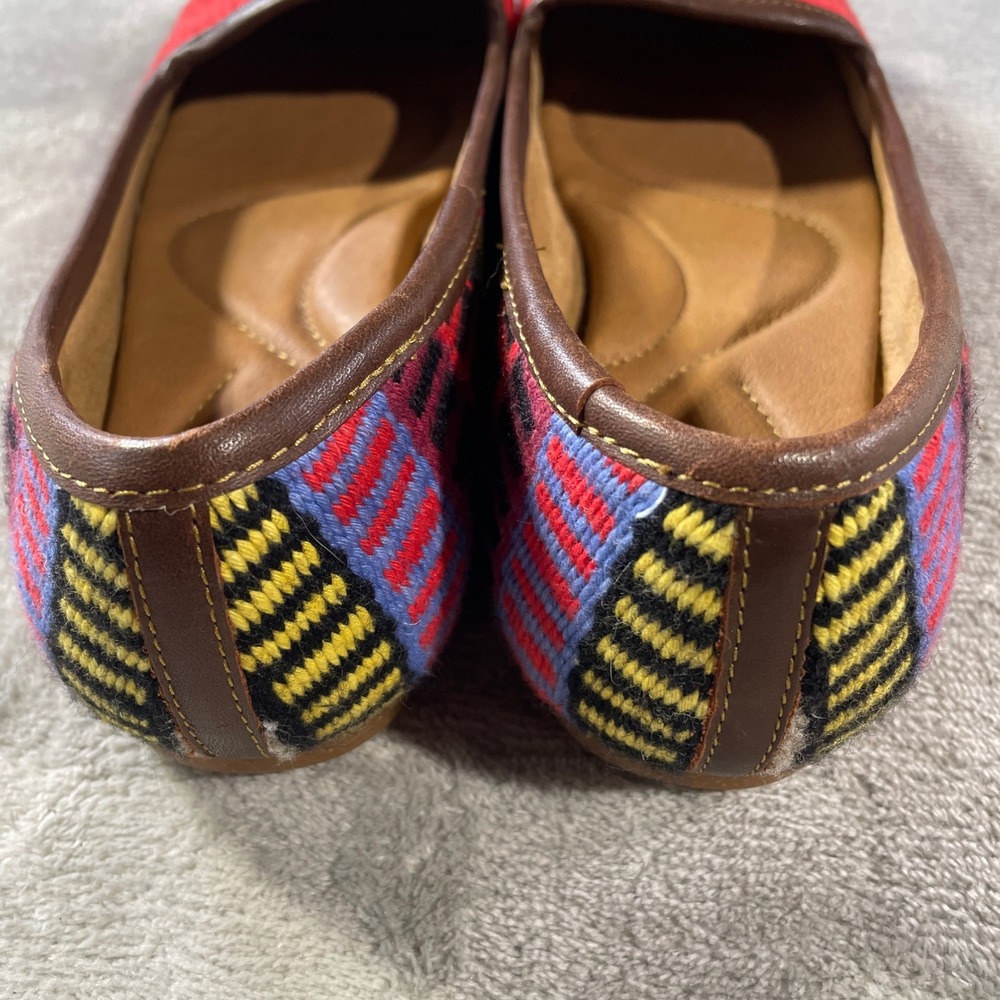 Born Loafers Flats Slip On Women 9.5 Red Southwestern Aztec Woven Fabric Leather - Picture 6 of 10